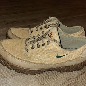 Vintage Nike ACG Zion Low Hiking Boot Canvas Sneaker Women's Size 9.5